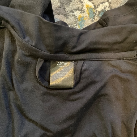 APT 9 Black Bath Robe with Belt, Size M - Picture 4 of 4